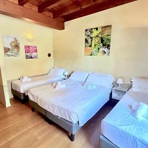 מלון דירות Corte Ferrari -ciao Vacanze-, Moniga del Garda